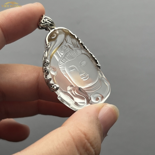 MẶT DÂY CHUYỀN QUAN ÂM BỒ TÁT THẠCH ANH TRẮNG