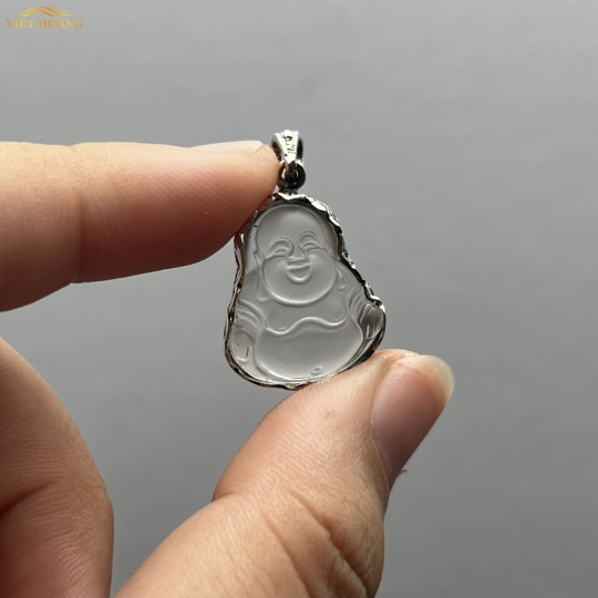 PHẬT DI LẠC THẠCH ANH TRẮNG BỌC BẠC 18x20mm